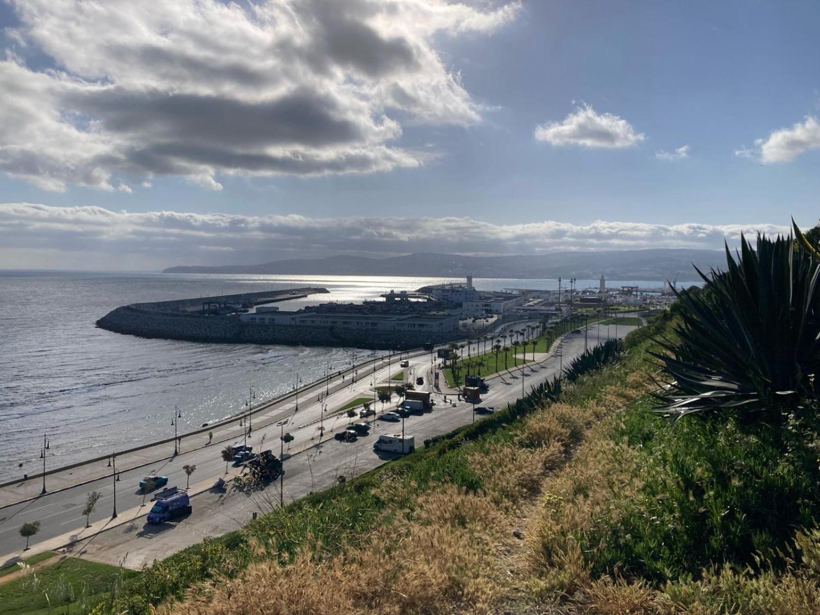 Chez Aissam Apartman Tanger Kültér fotó